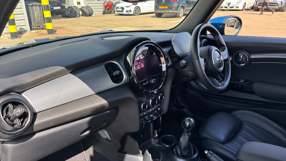 MINI Hatchback 1.5 Cooper Exclusive Premium 3dr Petrol Hatchback - Image 7