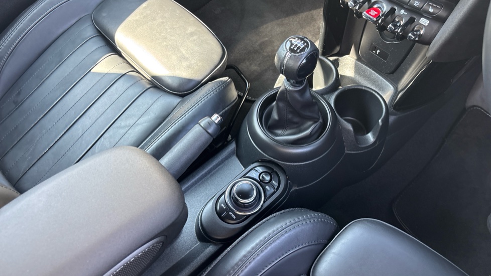 MINI Hatchback 1.5 Cooper Exclusive Premium 3dr Petrol Hatchback - Image 10