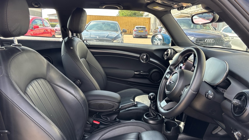 MINI Hatchback 1.5 Cooper Exclusive Premium 3dr Petrol Hatchback - Image 11