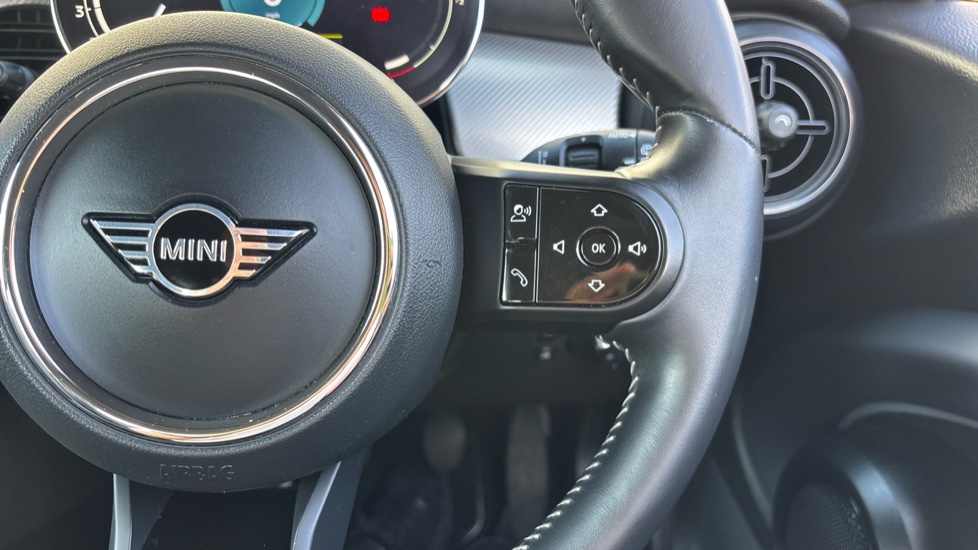 MINI Hatchback 1.5 Cooper Exclusive Premium 3dr Petrol Hatchback - Image 18