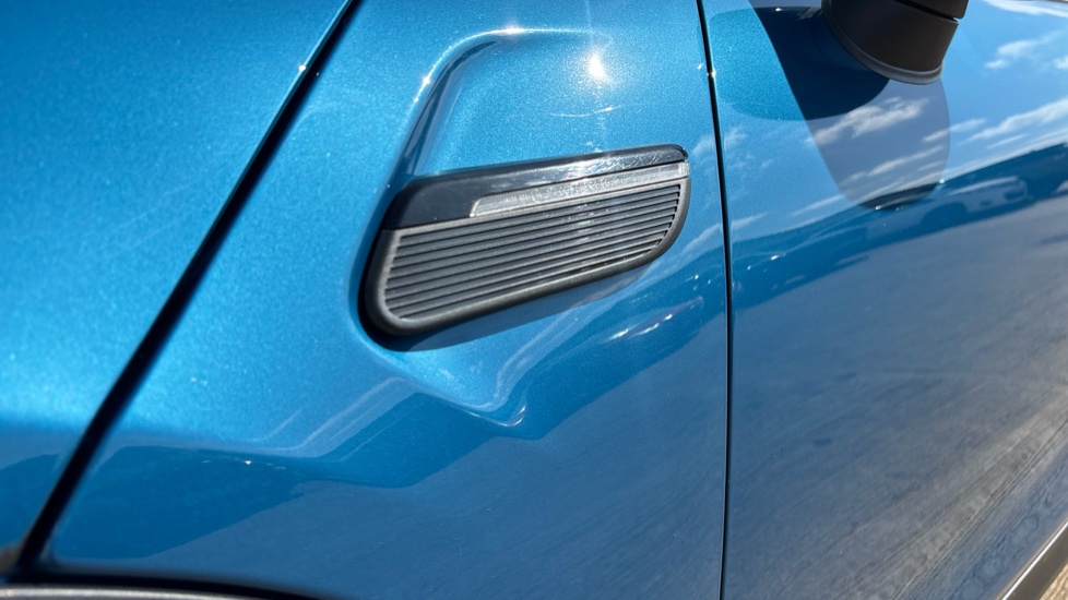 MINI Hatchback 1.5 Cooper Exclusive Premium 3dr Petrol Hatchback - Image 27