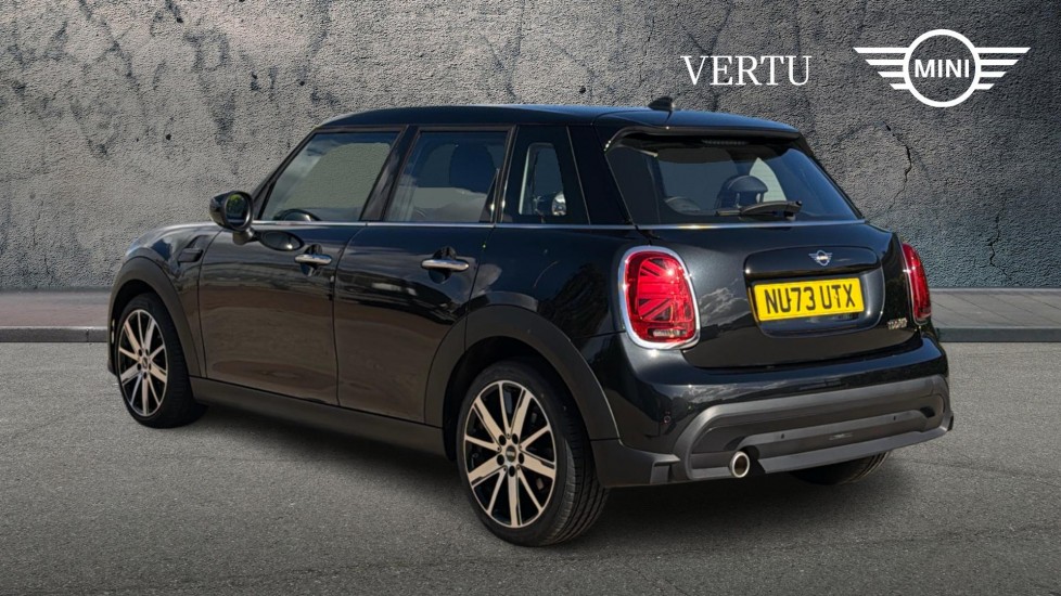 MINI Hatchback 1.5 Cooper Classic Premium 5dr Auto Petrol Hatchback - Image 2