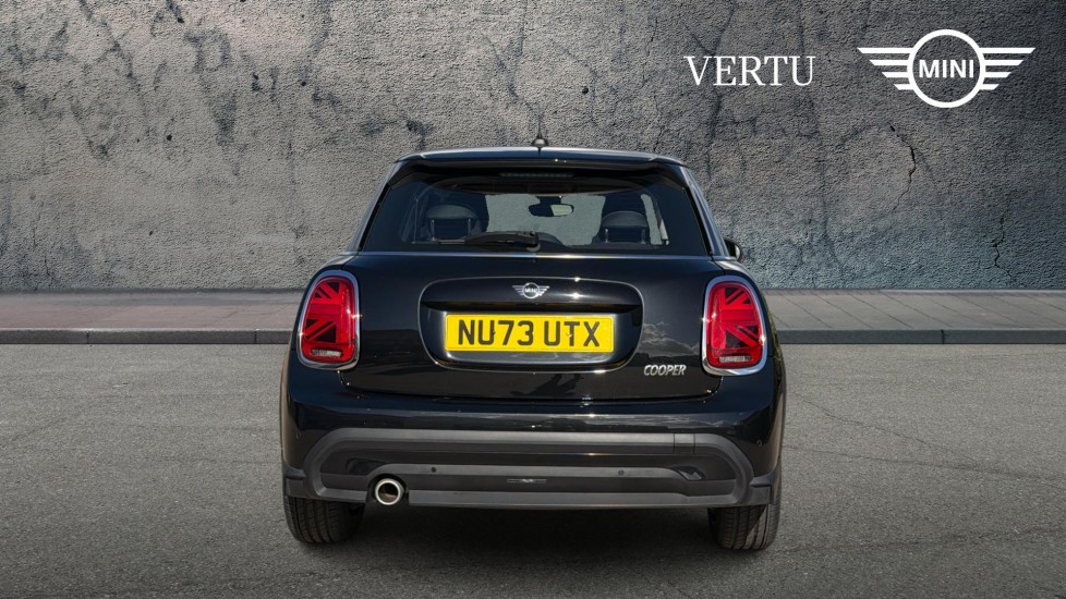 MINI Hatchback 1.5 Cooper Classic Premium 5dr Auto Petrol Hatchback - Image 15