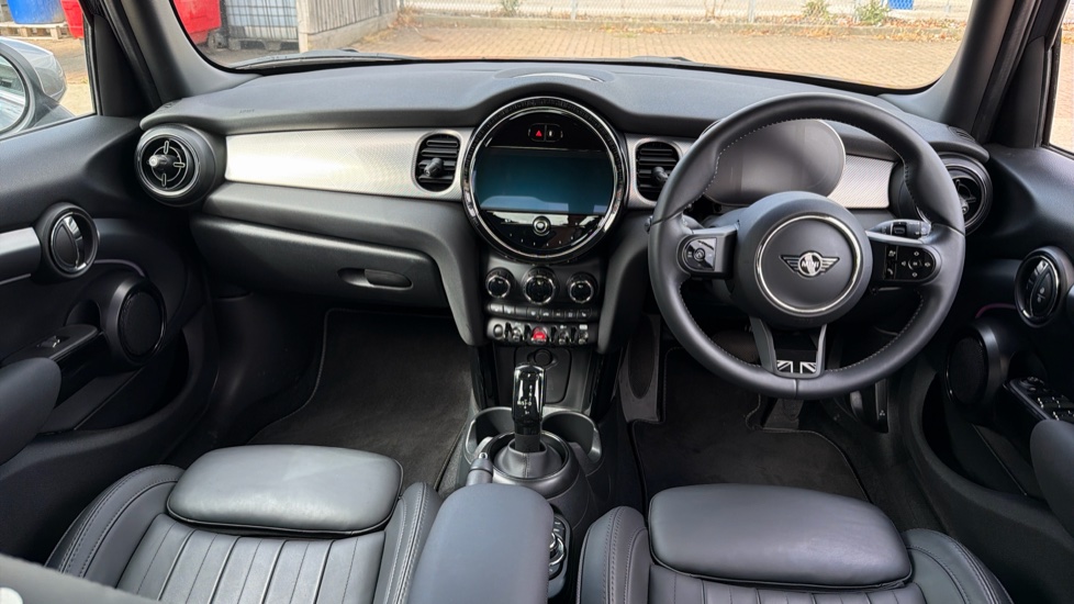 MINI Hatchback 1.5 Cooper Exclusive 5dr Auto Petrol Hatchback - Image 4