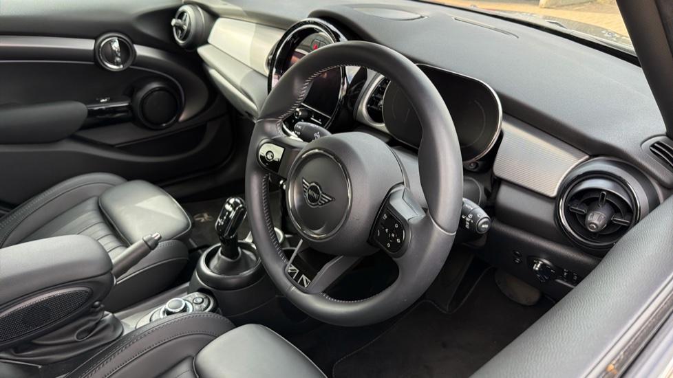 MINI Hatchback 1.5 Cooper Exclusive 5dr Auto Petrol Hatchback - Image 6