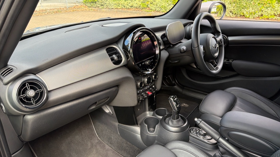MINI Hatchback 1.5 Cooper Exclusive 5dr Auto Petrol Hatchback - Image 7