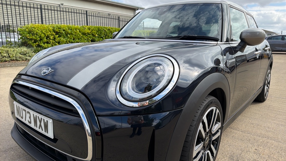 MINI Hatchback 1.5 Cooper Exclusive 5dr Auto Petrol Hatchback - Image 24
