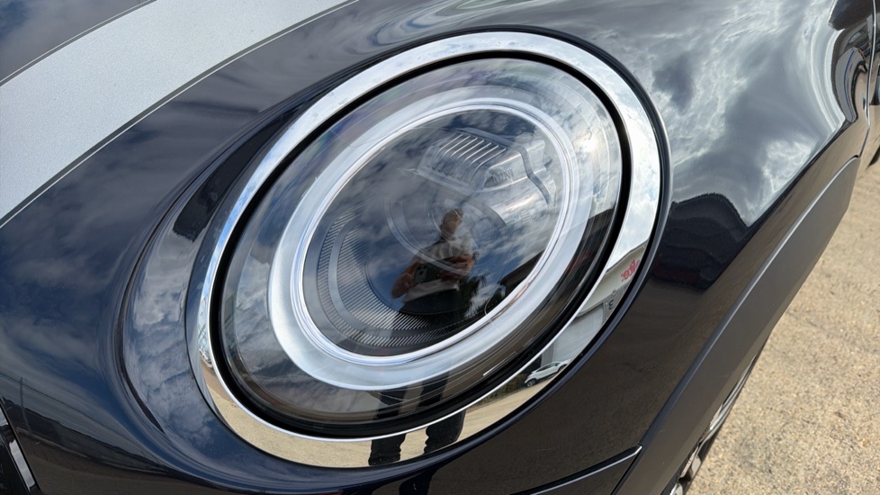 MINI Hatchback 1.5 Cooper Exclusive 5dr Auto Petrol Hatchback - Image 25