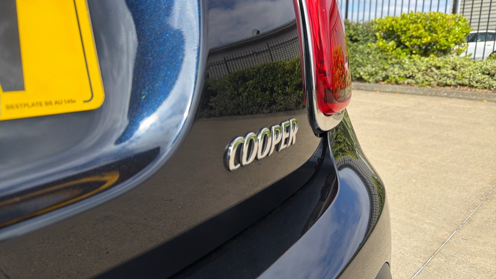 MINI Hatchback 1.5 Cooper Exclusive 5dr Auto Petrol Hatchback - Image 32