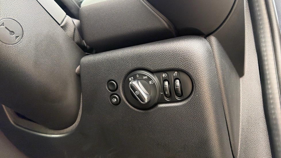 MINI Hatchback 1.5 Cooper Exclusive 5dr Auto Petrol Hatchback - Image 36