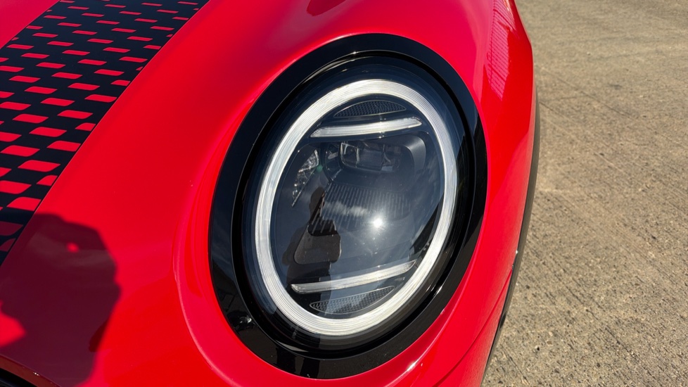MINI Cooper 2.0 S Sport 5dr Auto Petrol Hatchback - Image 25