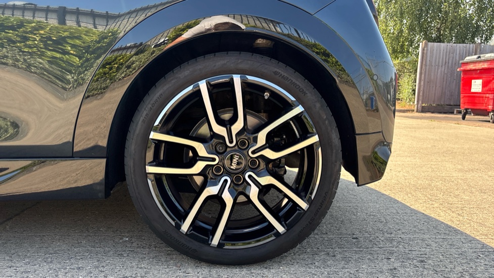 MINI Cooper 2.0 S Exclusive 3dr Auto Petrol Hatchback - Image 14