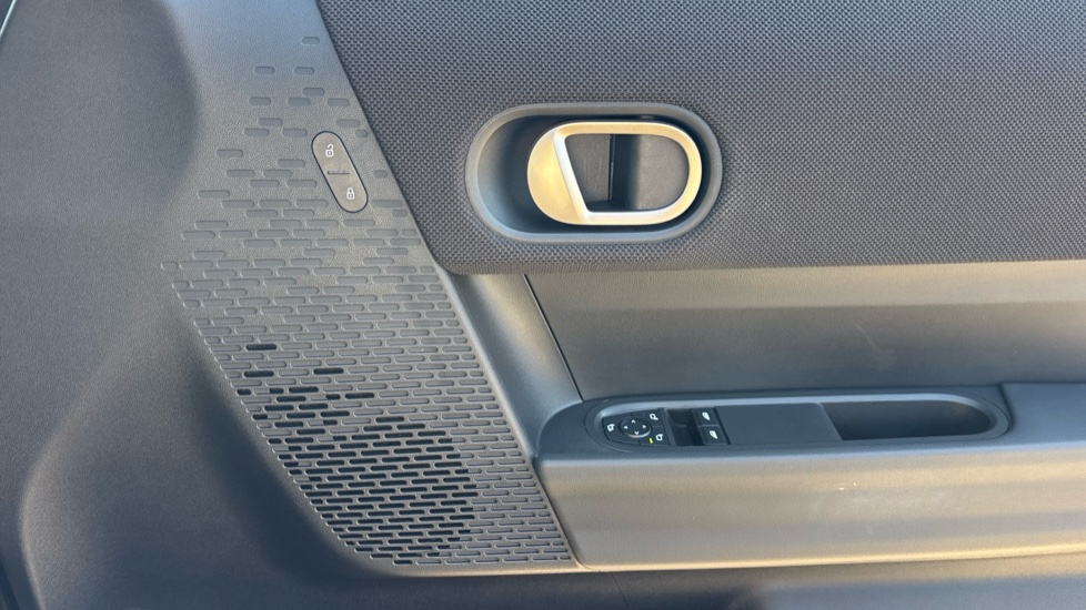 MINI Cooper 2.0 S Exclusive 3dr Auto Petrol Hatchback - Image 20