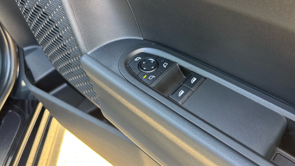 MINI Cooper 2.0 S Exclusive 3dr Auto Petrol Hatchback - Image 35