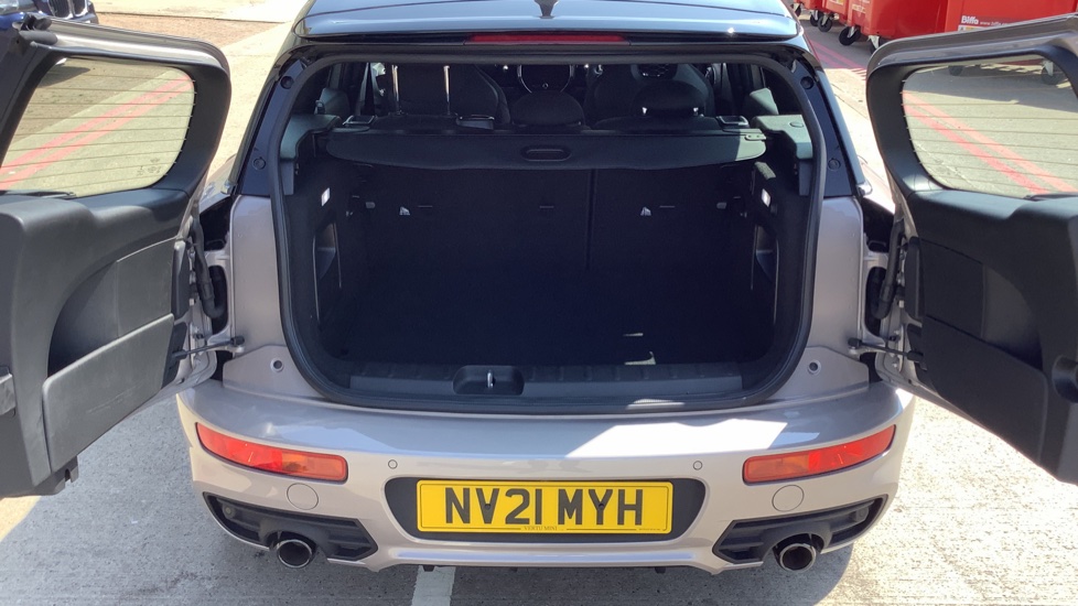 MINI Clubman 2.0 Cooper S Sport 6dr Auto Petrol Estate - Image 13
