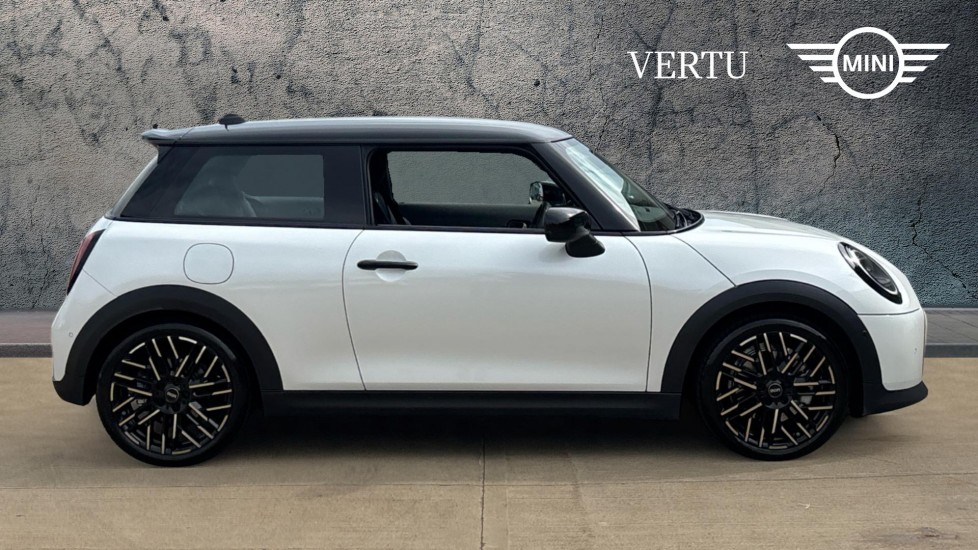 MINI Cooper 2.0 S Exclusive 3dr Auto Petrol Hatchback - Image 3