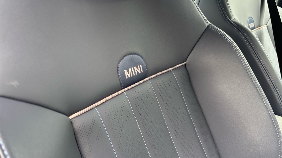 MINI Cooper 2.0 S Exclusive 3dr Auto Petrol Hatchback - Image 36
