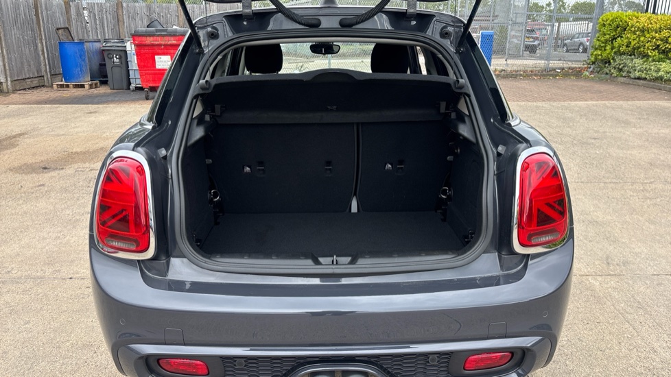 MINI Hatchback 2.0 Cooper S Classic II 5dr Petrol Hatchback - Image 13