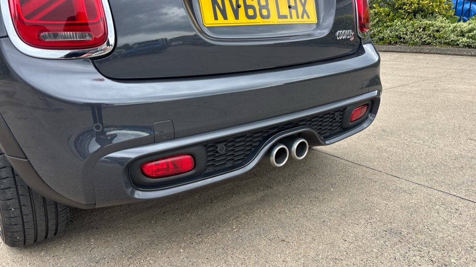 MINI Hatchback 2.0 Cooper S Classic II 5dr Petrol Hatchback - Image 30