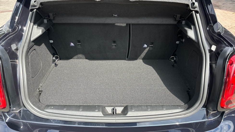 MINI Hatchback 1.5 Cooper Exclusive 5dr Auto Petrol Hatchback - Image 13
