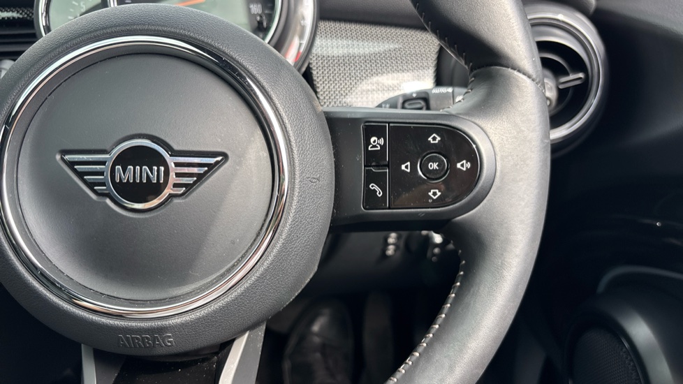 MINI Hatchback 1.5 Cooper Exclusive 5dr Auto Petrol Hatchback - Image 18