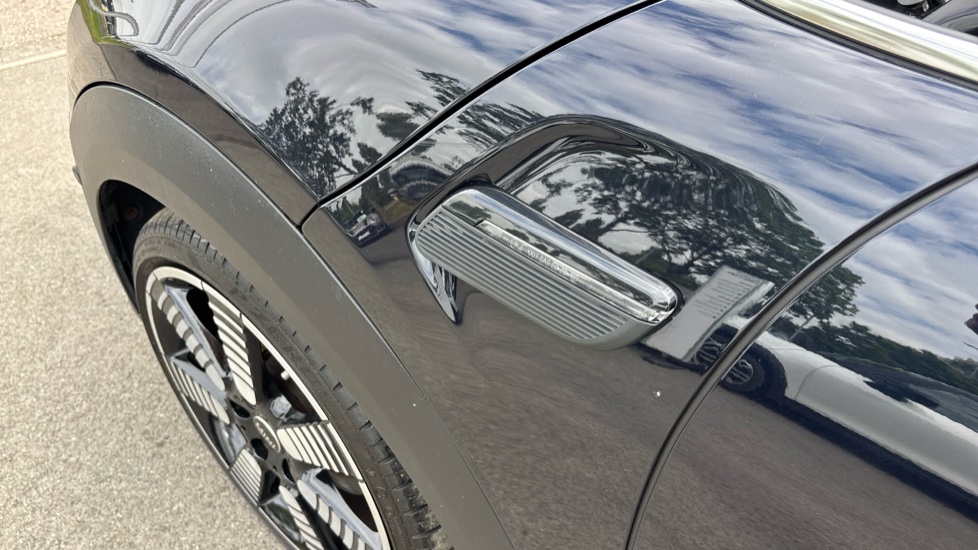 MINI Hatchback 1.5 Cooper Exclusive 5dr Auto Petrol Hatchback - Image 27