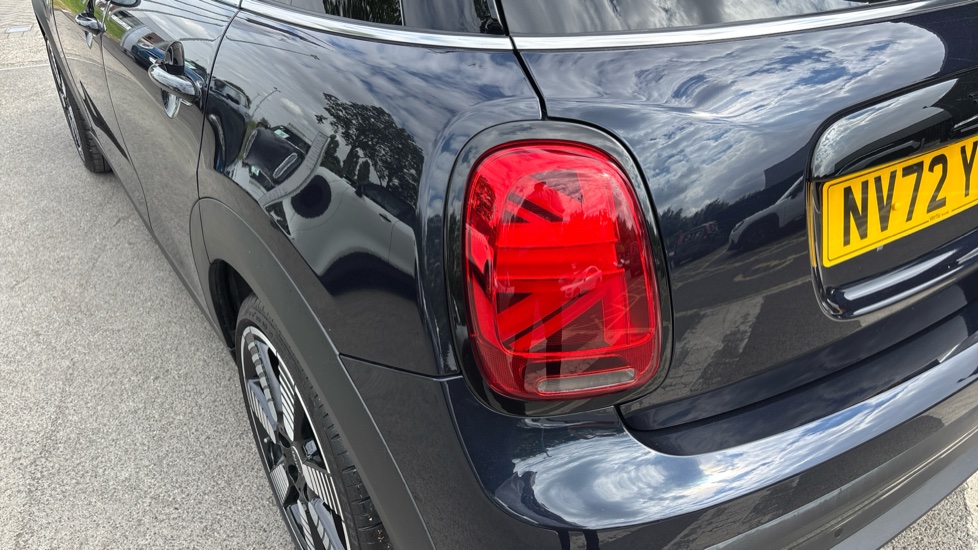 MINI Hatchback 1.5 Cooper Exclusive 5dr Auto Petrol Hatchback - Image 31