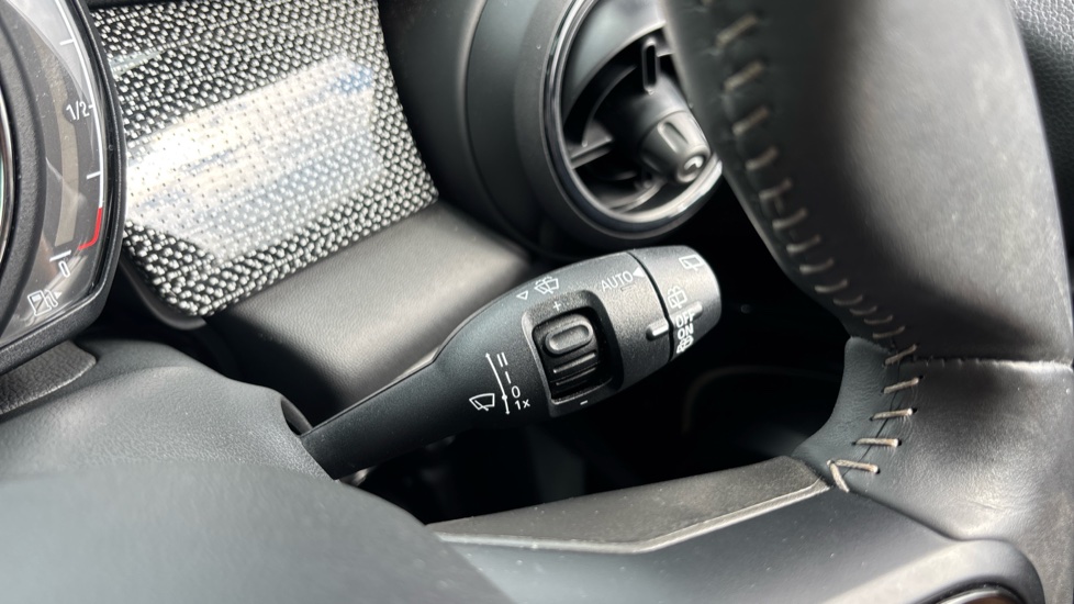MINI Hatchback 1.5 Cooper Exclusive 5dr Auto Petrol Hatchback - Image 38