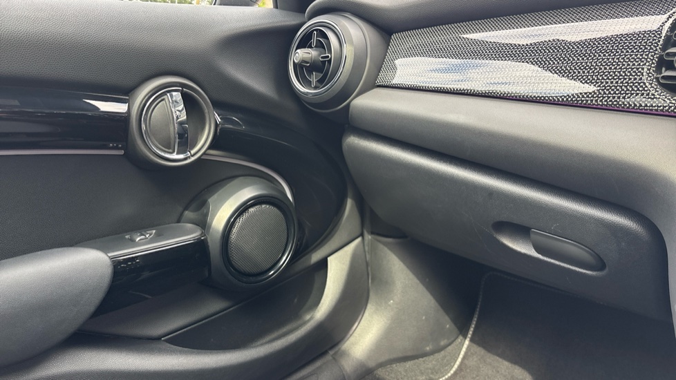 MINI Hatchback 1.5 Cooper Exclusive 5dr Auto Petrol Hatchback - Image 49