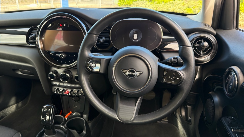 MINI Hatchback 1.5 Cooper Classic Premium 5dr Auto Petrol Hatchback - Image 5