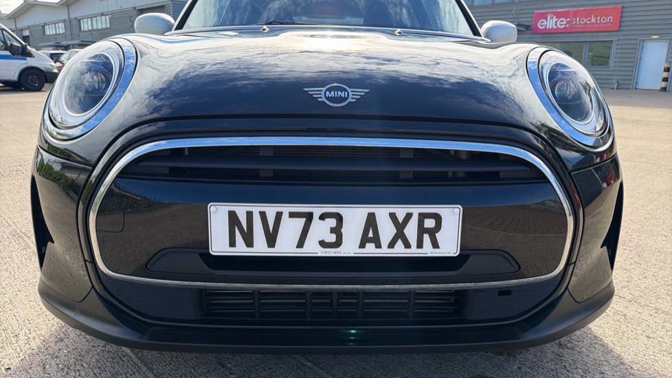 MINI Hatchback 1.5 Cooper Classic Premium 5dr Auto Petrol Hatchback - Image 26