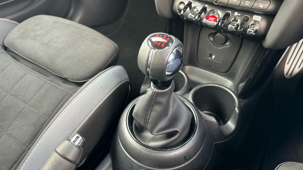 MINI Hatchback 1.5 Cooper Sport 3dr Petrol Hatchback - Image 9