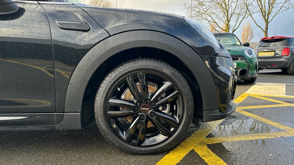 MINI Hatchback 1.5 Cooper Sport 3dr Petrol Hatchback - Image 13