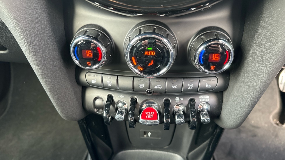 MINI Hatchback 1.5 Cooper Sport 3dr Petrol Hatchback - Image 25