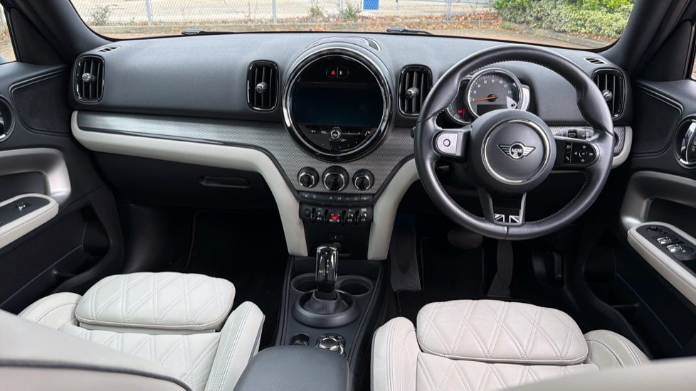 MINI Countryman 1.5 Cooper Exclusive 5dr Auto [Comfort Pack] Petrol Hatchback - Image 4