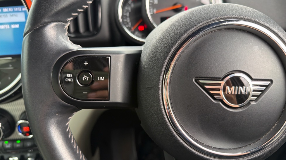MINI Countryman 1.5 Cooper Exclusive 5dr Auto [Comfort Pack] Petrol Hatchback - Image 17