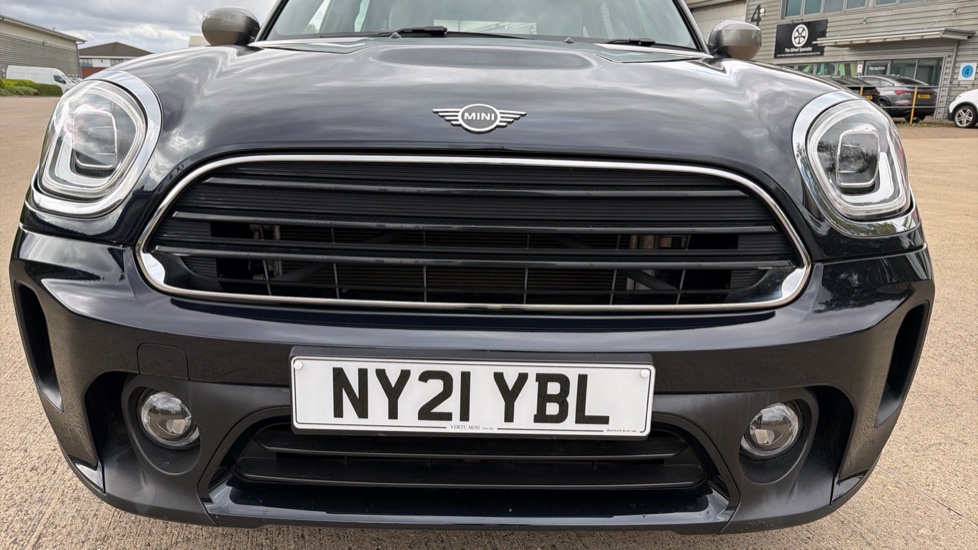 MINI Countryman 1.5 Cooper Exclusive 5dr Auto [Comfort Pack] Petrol Hatchback - Image 25
