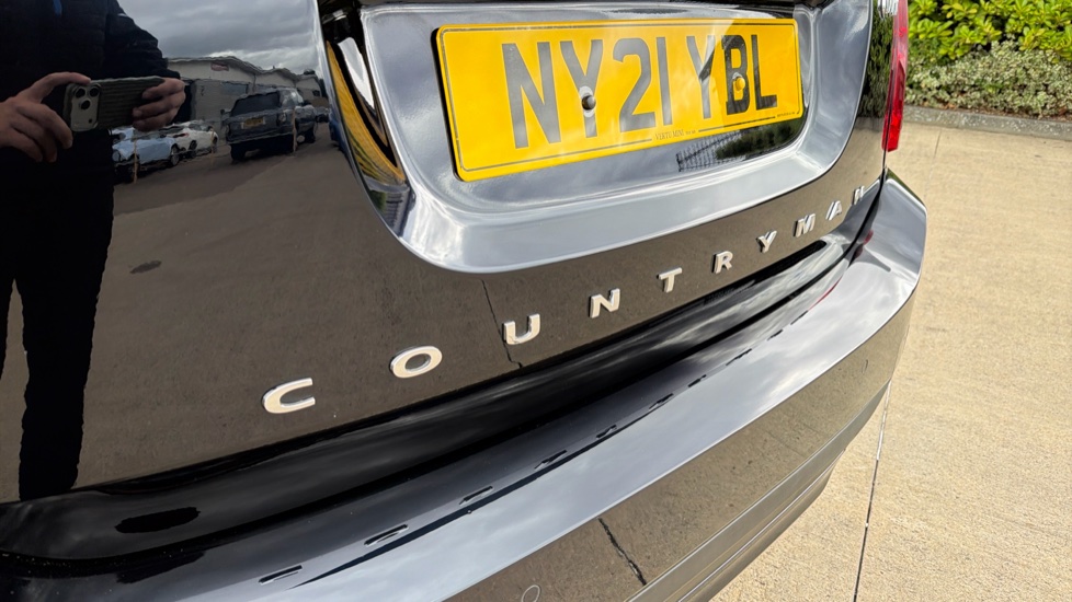 MINI Countryman 1.5 Cooper Exclusive 5dr Auto [Comfort Pack] Petrol Hatchback - Image 31