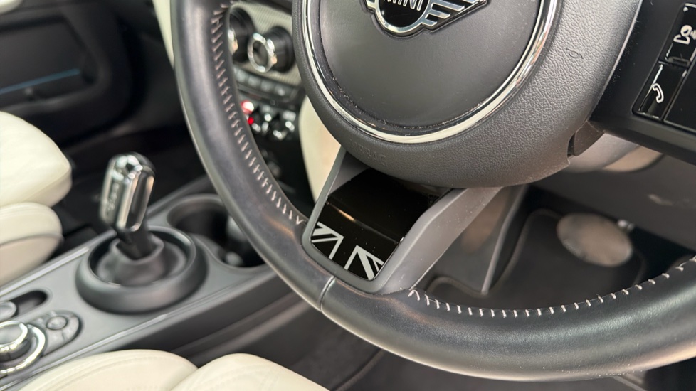 MINI Countryman 1.5 Cooper Exclusive 5dr Auto [Comfort Pack] Petrol Hatchback - Image 40