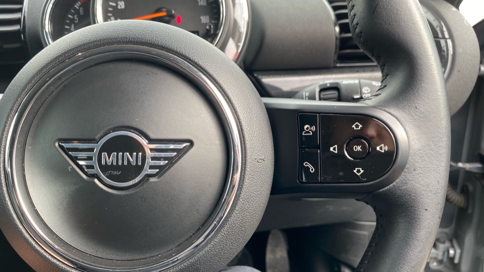 MINI Clubman 1.5 Cooper Classic 6dr Auto Petrol Estate - Image 18