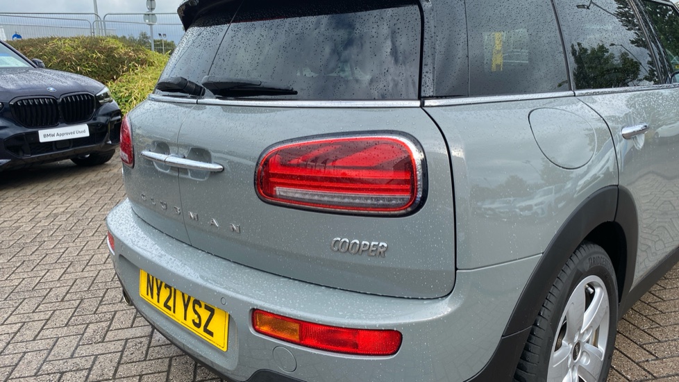 MINI Clubman 1.5 Cooper Classic 6dr Auto Petrol Estate - Image 21