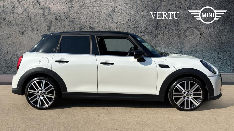 MINI Hatchback 1.5 Cooper Exclusive Premium 5dr Auto Petrol Hatchback - Image 3