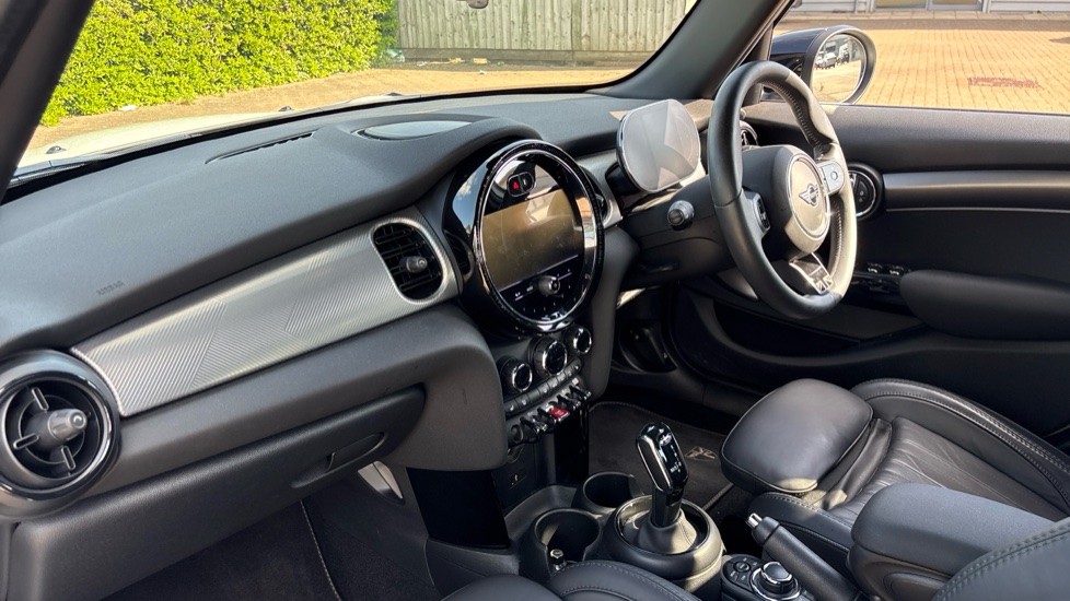 MINI Hatchback 1.5 Cooper Exclusive Premium 5dr Auto Petrol Hatchback - Image 7