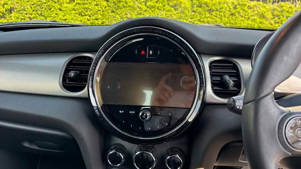 MINI Hatchback 1.5 Cooper Exclusive Premium 5dr Auto Petrol Hatchback - Image 8