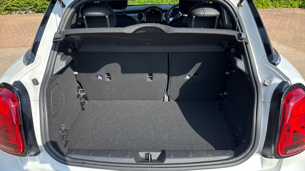 MINI Hatchback 1.5 Cooper Exclusive Premium 5dr Auto Petrol Hatchback - Image 13