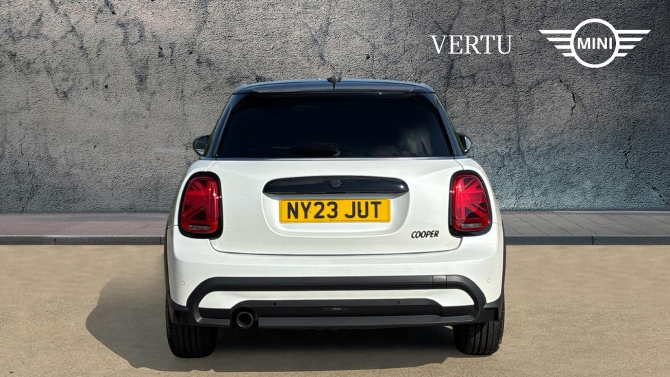 MINI Hatchback 1.5 Cooper Exclusive Premium 5dr Auto Petrol Hatchback - Image 15