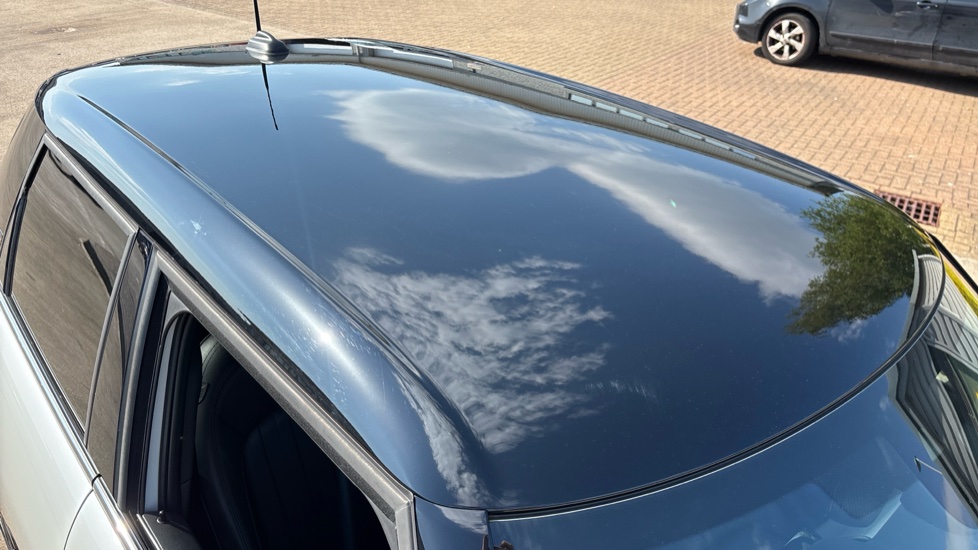 MINI Hatchback 1.5 Cooper Exclusive Premium 5dr Auto Petrol Hatchback - Image 21