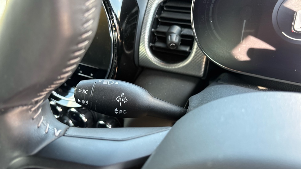 MINI Hatchback 1.5 Cooper Exclusive Premium 5dr Auto Petrol Hatchback - Image 41