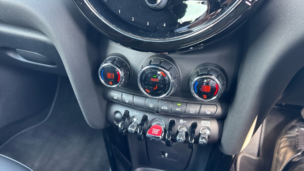 MINI Hatchback 1.5 Cooper Exclusive Premium 5dr Auto Petrol Hatchback - Image 51