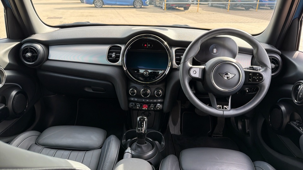 MINI Hatchback 1.5 Cooper Exclusive Premium 5dr Auto Petrol Hatchback - Image 4